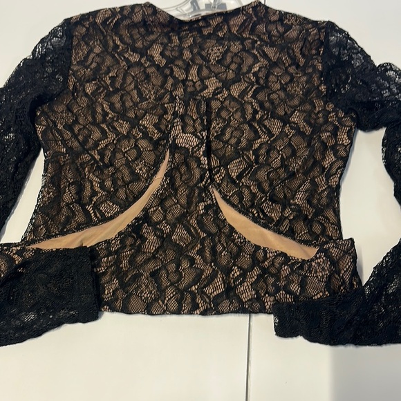 BCBGMaxAzria Black and Tan Asymmetrical Fitted Bodysuit - Picture 5 of 8